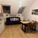 Klimatisiertes Dachgeschoss City Apartment In Zentrum Wiens